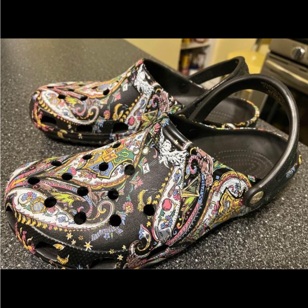 Crocs